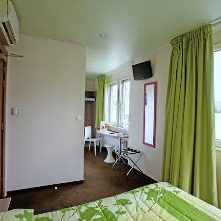 Ξενοδοχείο Western Salvator Centre 3*