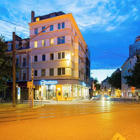Hotel Western Salvator Centre 3*