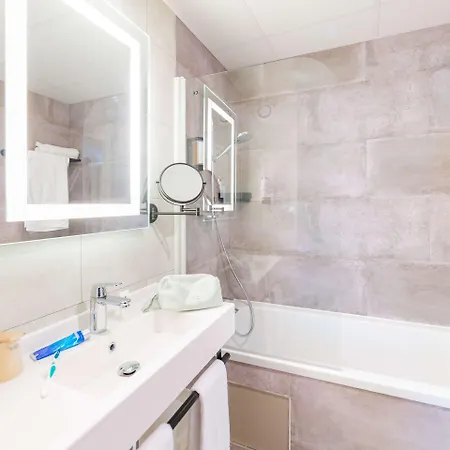 Western Salvator Centre Hotel 3*