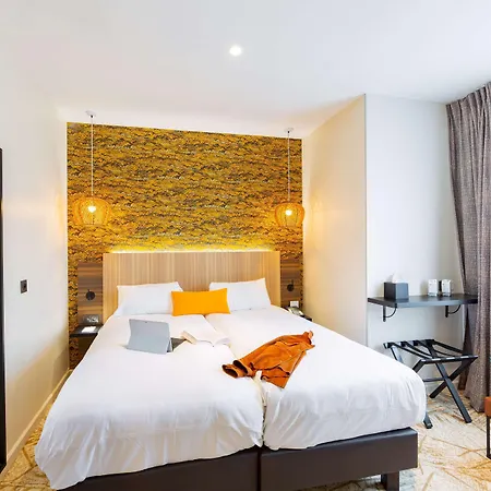 Hotel Western Salvator Centre 3*