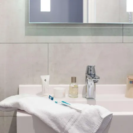 Hotel Western Salvator Centre 3*