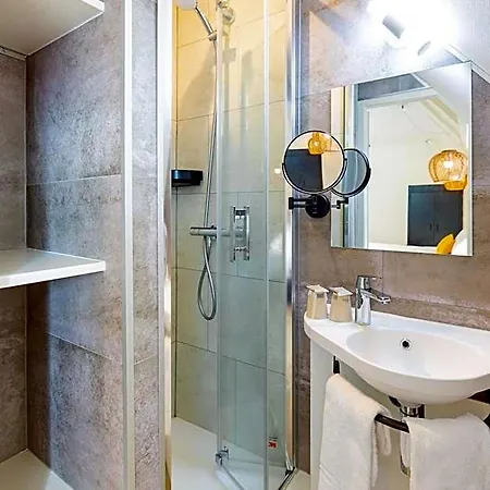 Western Salvator Centre 3*