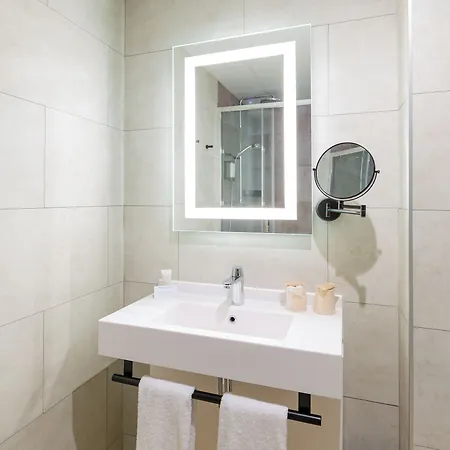 Hotel Western Salvator Centre 3*