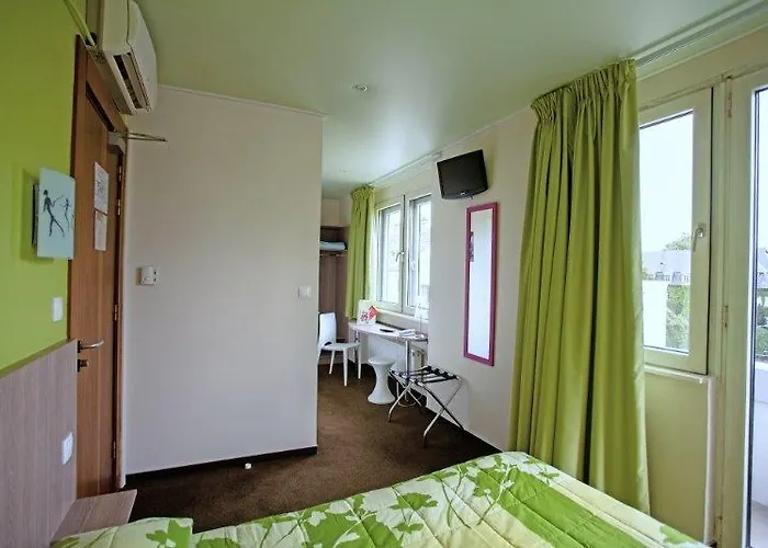 Hotel Western Salvator Centre 3*