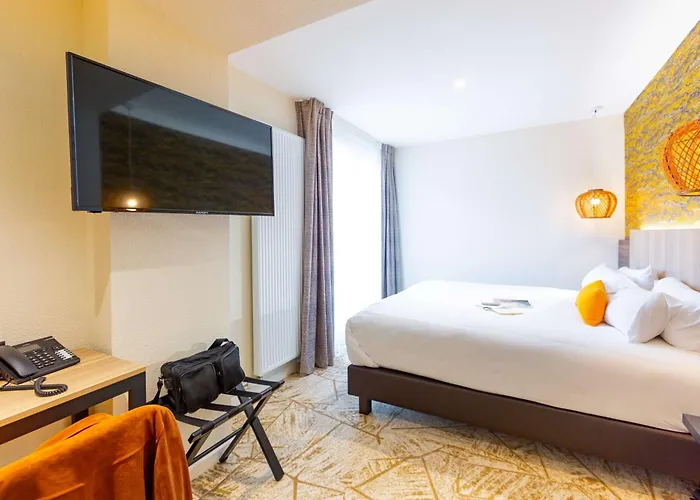 Hotel Western Salvator Centre 3*