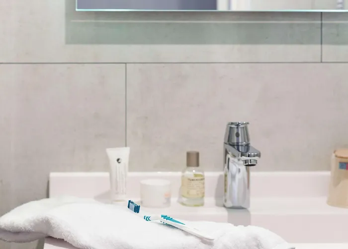 Hotel Western Salvator Centre 3*